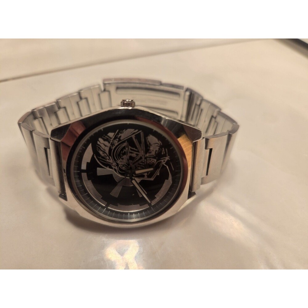 FOSSIL 1997 STAR WARS (DARTH VADER) Silver Watch 20th Anniv. LTD Ed. #4525/10k - Picture 3 of 10